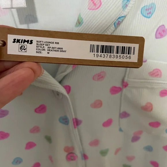 SKIMS Light Blue Heart Print Button-Up Pajama Top - Picture 4 of 6